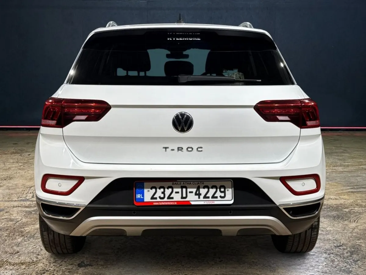 Volkswagen T-Roc SUV, Petrol, 2023, White