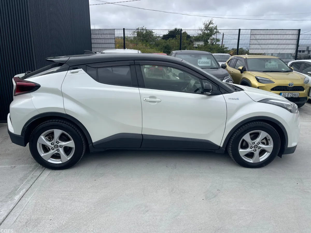 Toyota C-HR Hatchback, Petrol Hybrid, 2019, White