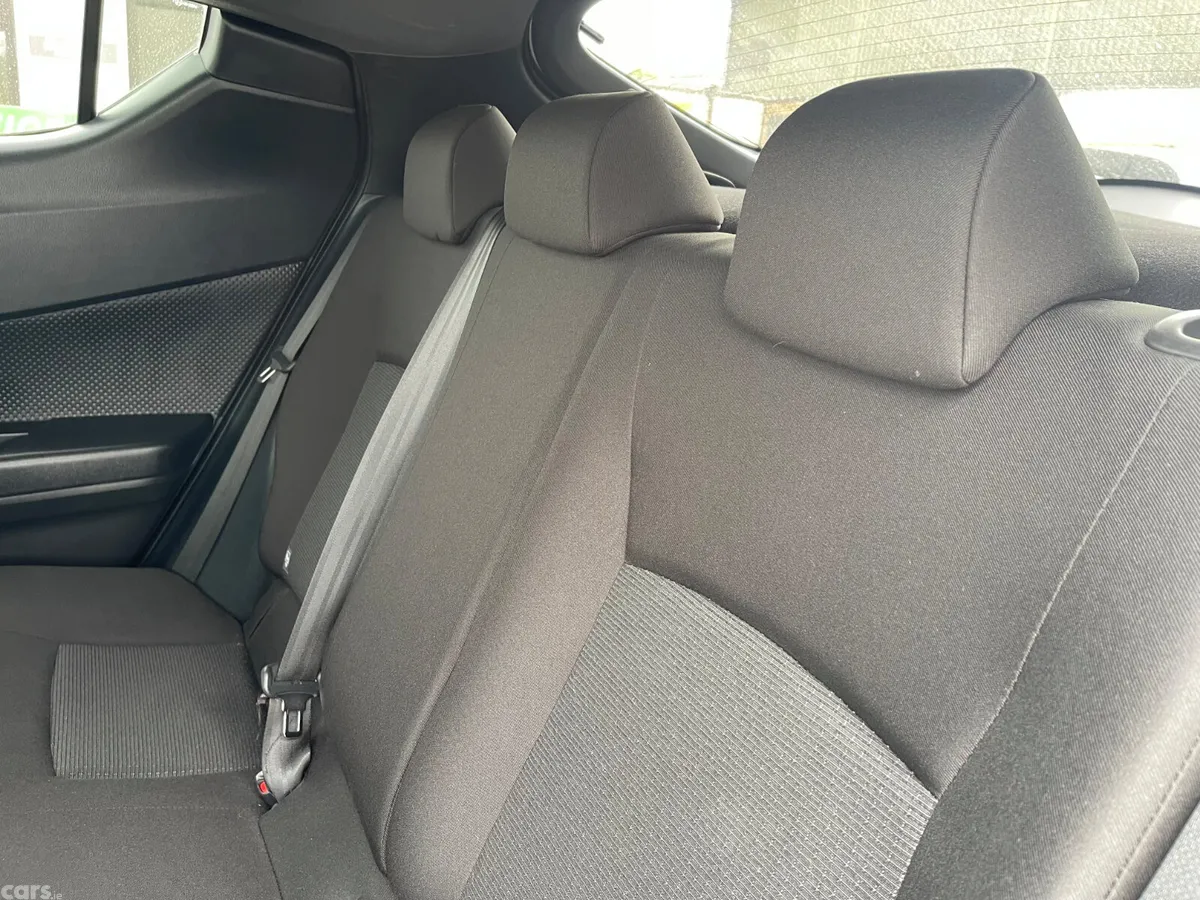 Toyota C-HR Hatchback, Petrol Hybrid, 2019, White