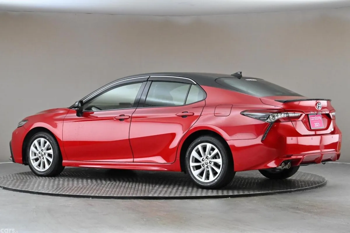 Toyota Camry Saloon, Petrol Hybrid, 2021, Red