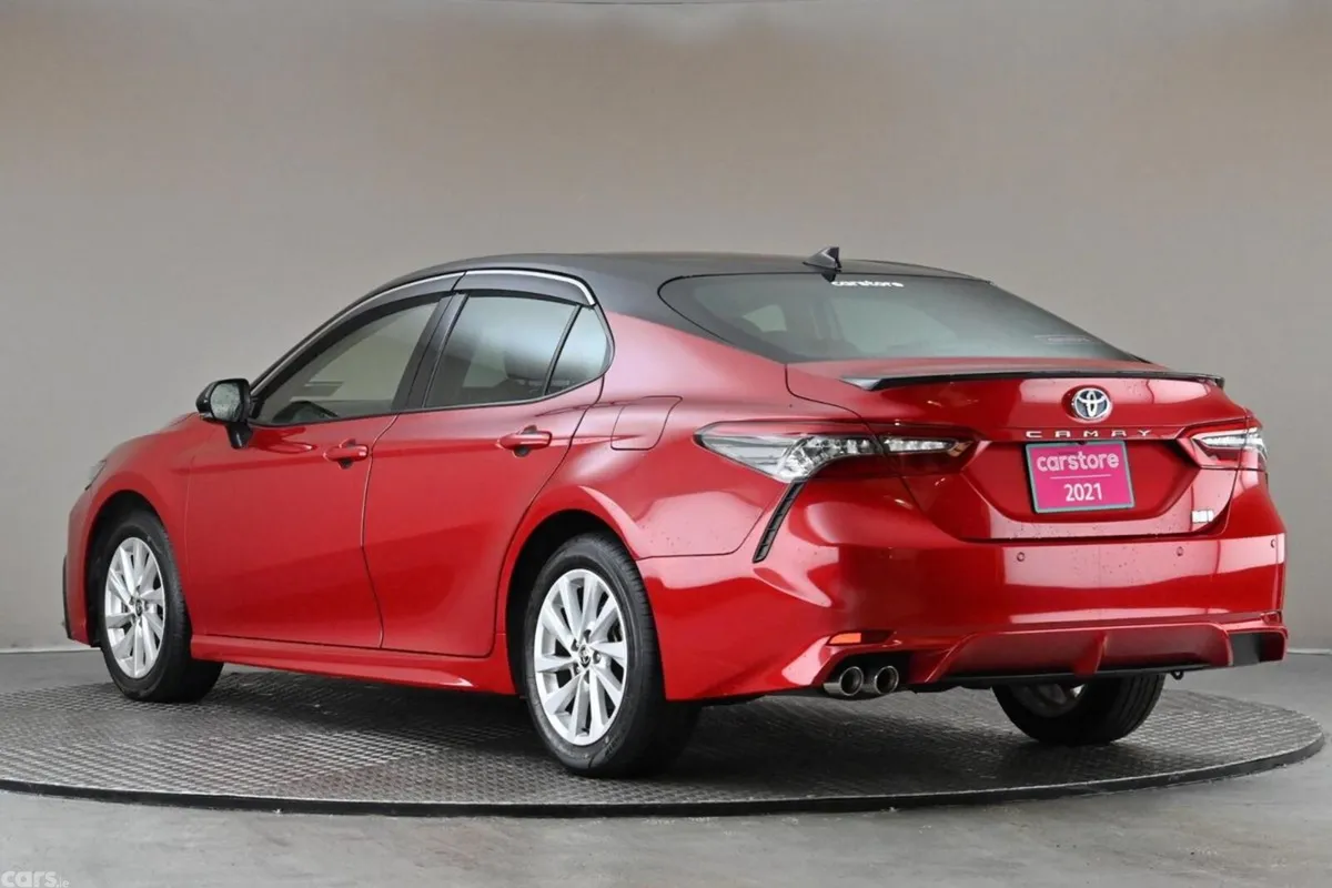 Toyota Camry Saloon, Petrol Hybrid, 2021, Red