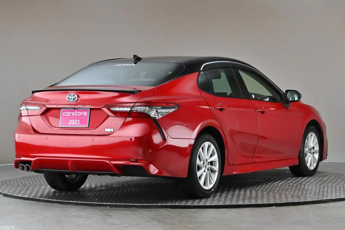 Toyota Camry Saloon, Petrol Hybrid, 2021, Red