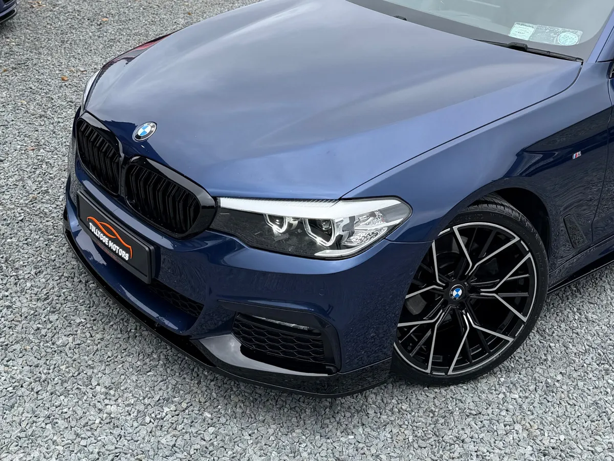 BMW 5-Series Saloon, Diesel, 2019, Blue