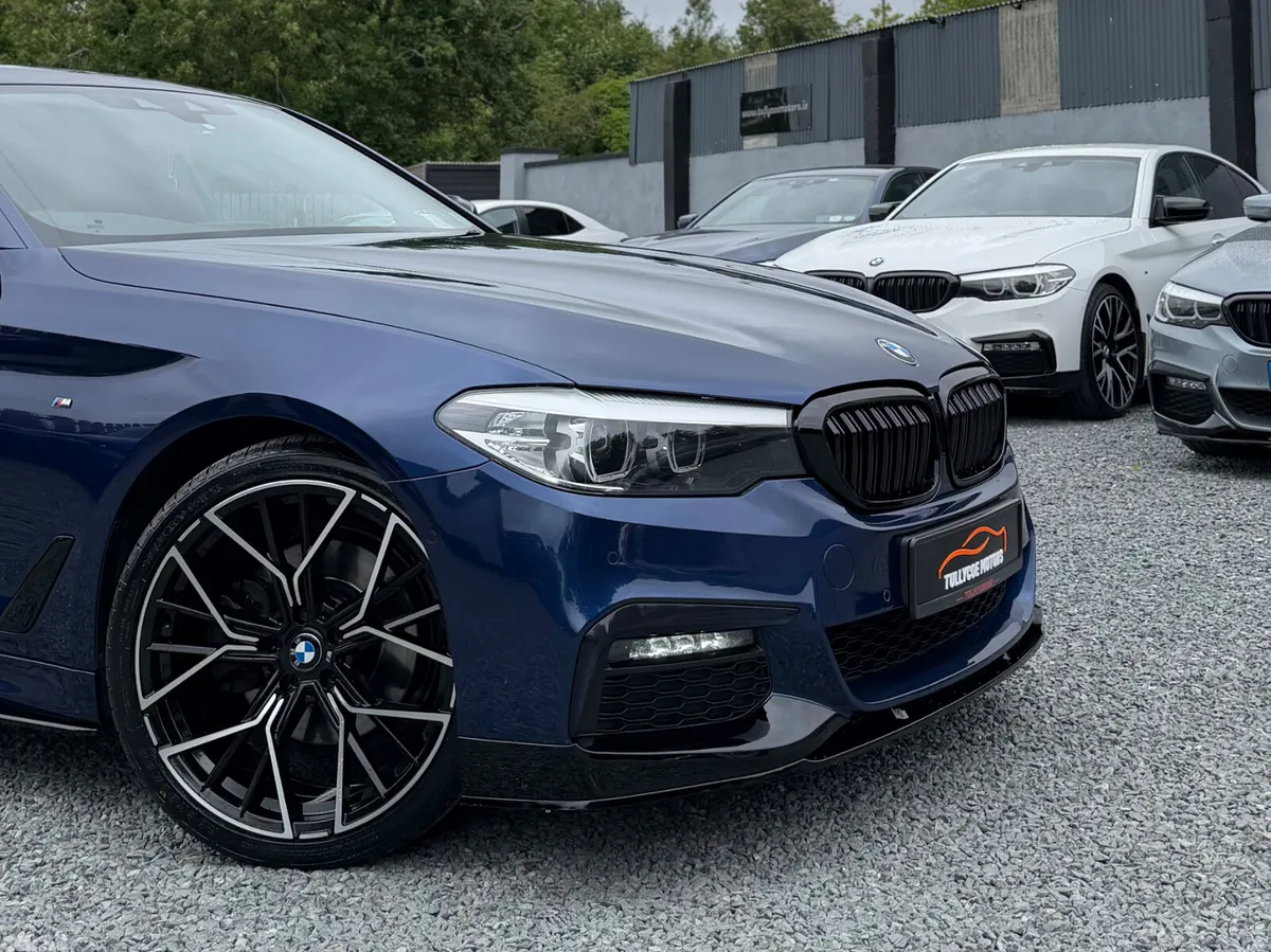 BMW 5-Series Saloon, Diesel, 2019, Blue