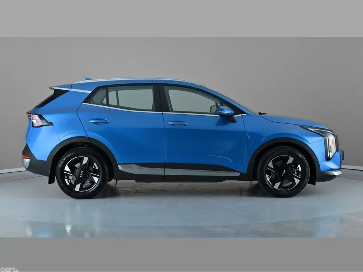Kia Sportage SUV, Diesel Hybrid, 2025, Blue