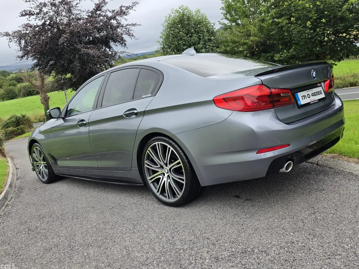 BMW 5-Series Saloon, Diesel, 2017, Blue