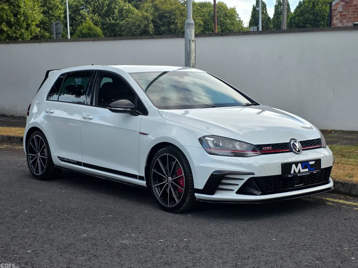 Volkswagen Golf Hatchback, Petrol, 2017, White