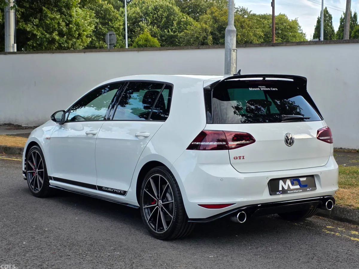Volkswagen Golf Hatchback, Petrol, 2017, White
