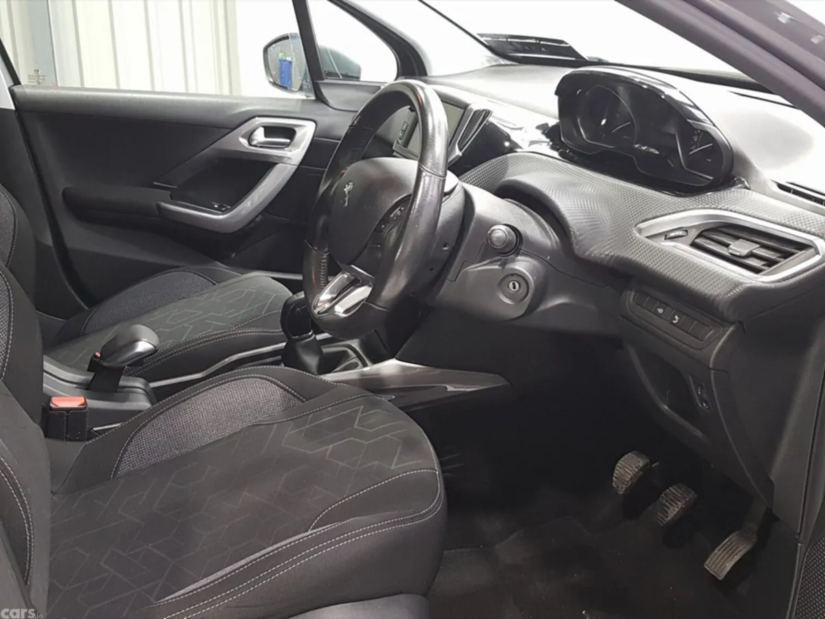 Peugeot 2008 Estate, Diesel, 2018, Grey
