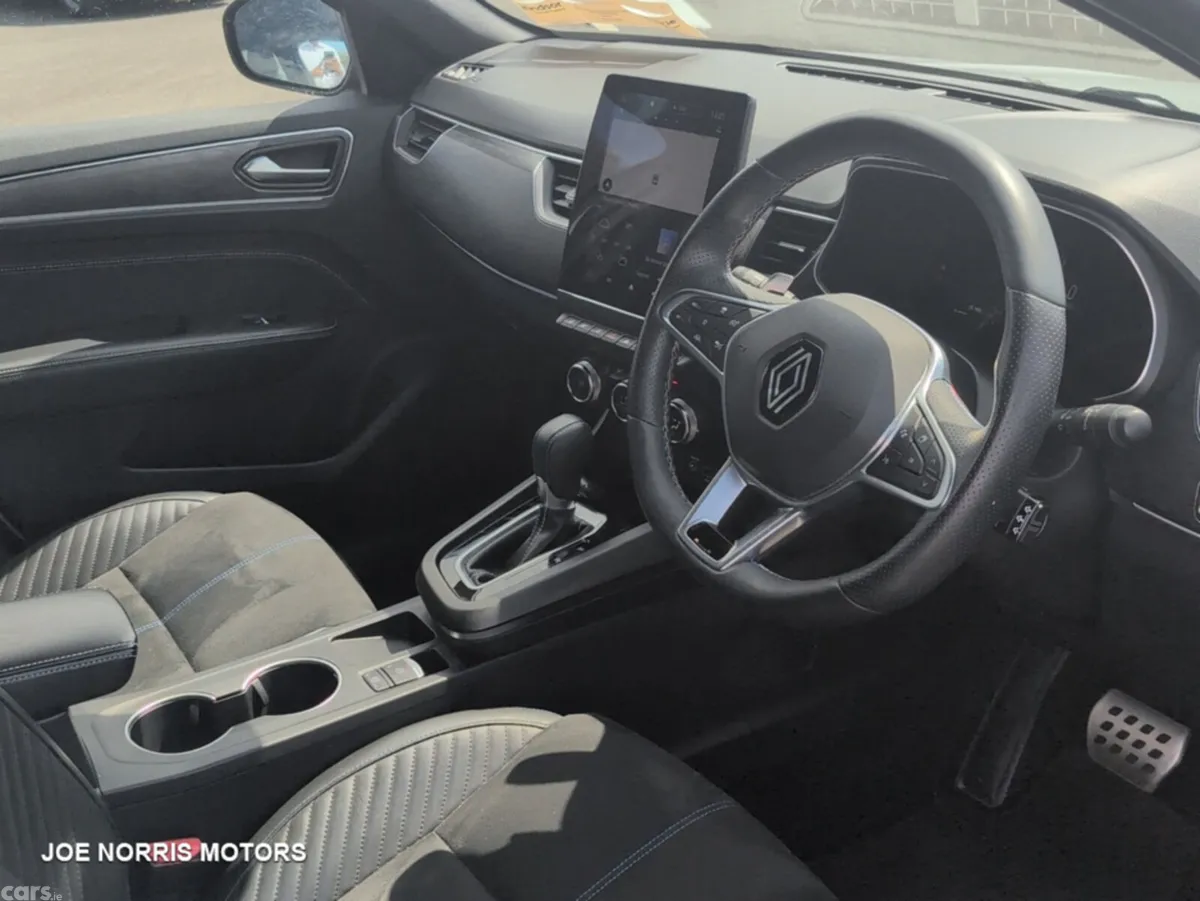 Renault Arkana Hatchback, Petrol, 2024, White
