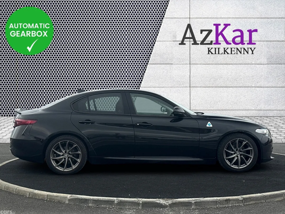 Alfa Romeo Giulia Saloon, Diesel, 2017, Black