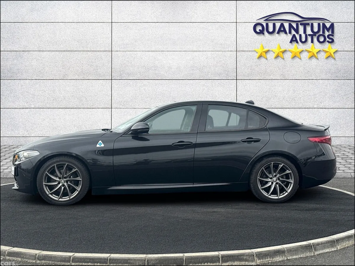 Alfa Romeo Giulia Saloon, Diesel, 2017, Black