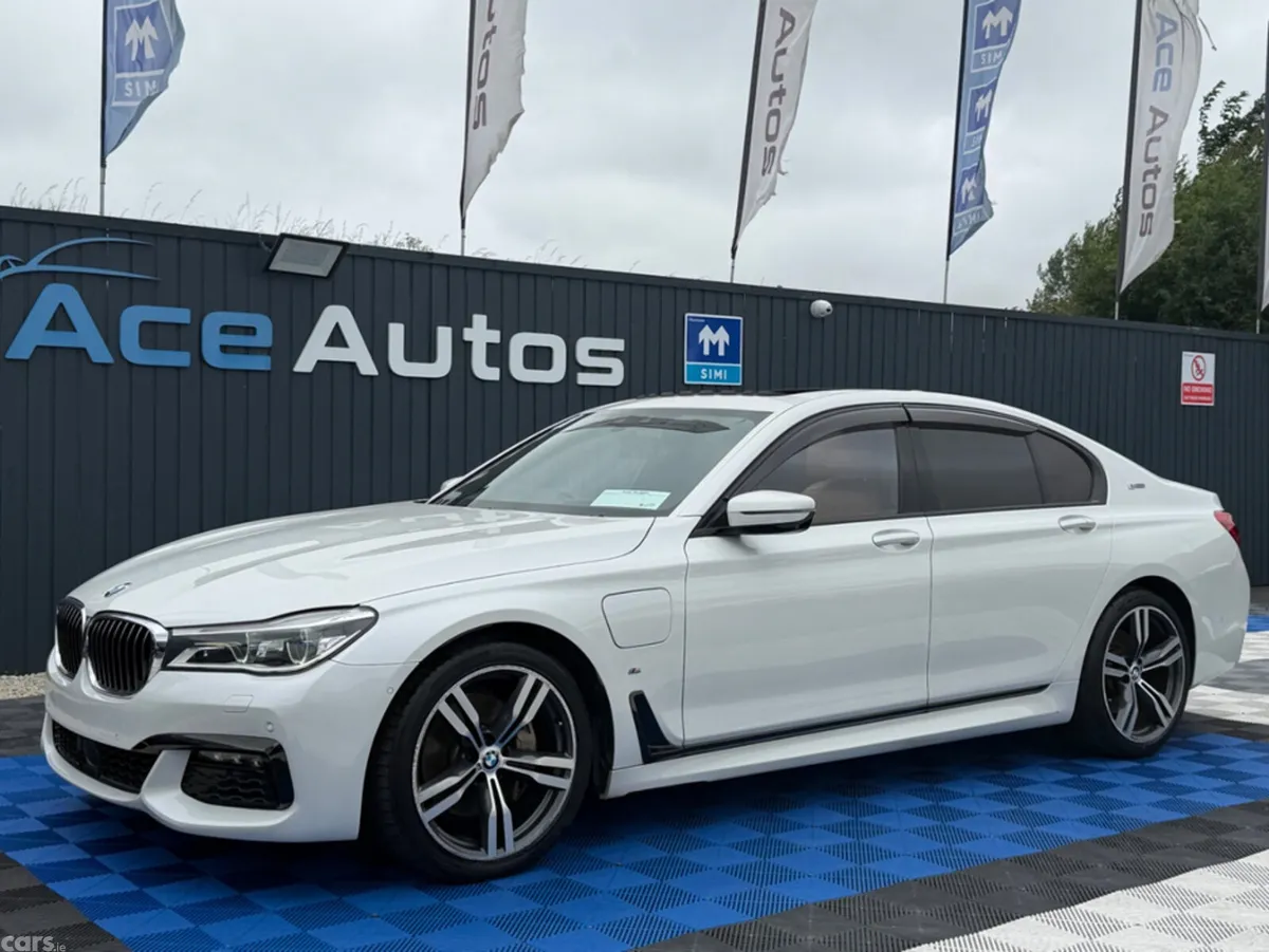 BMW 7-Series Saloon, Petrol Plug-in Hybrid, 2018, White