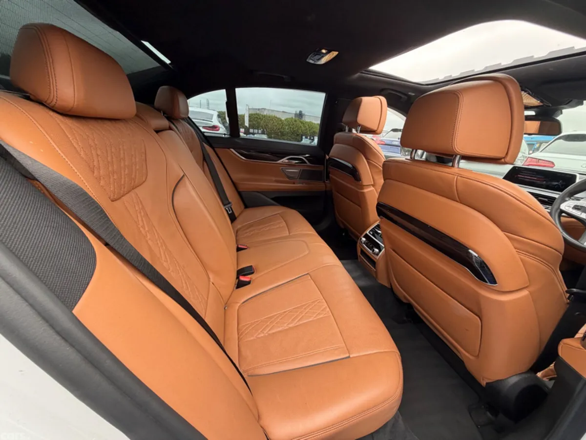 BMW 7-Series Saloon, Petrol Plug-in Hybrid, 2018, White
