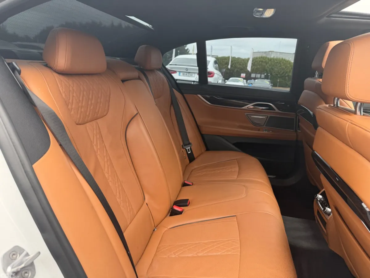 BMW 7-Series Saloon, Petrol Plug-in Hybrid, 2018, White