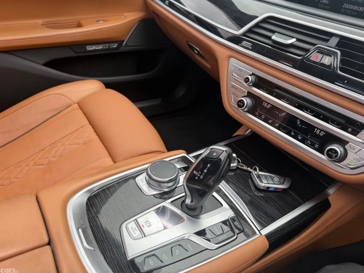 BMW 7-Series Saloon, Petrol Plug-in Hybrid, 2018, White