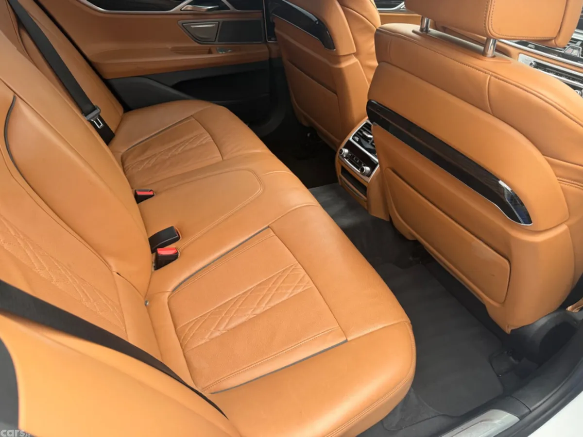 BMW 7-Series Saloon, Petrol Plug-in Hybrid, 2018, White