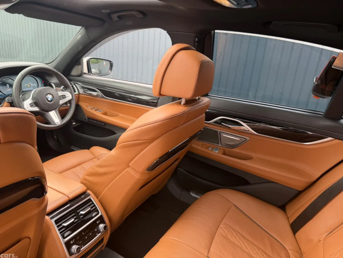 BMW 7-Series Saloon, Petrol Plug-in Hybrid, 2018, White