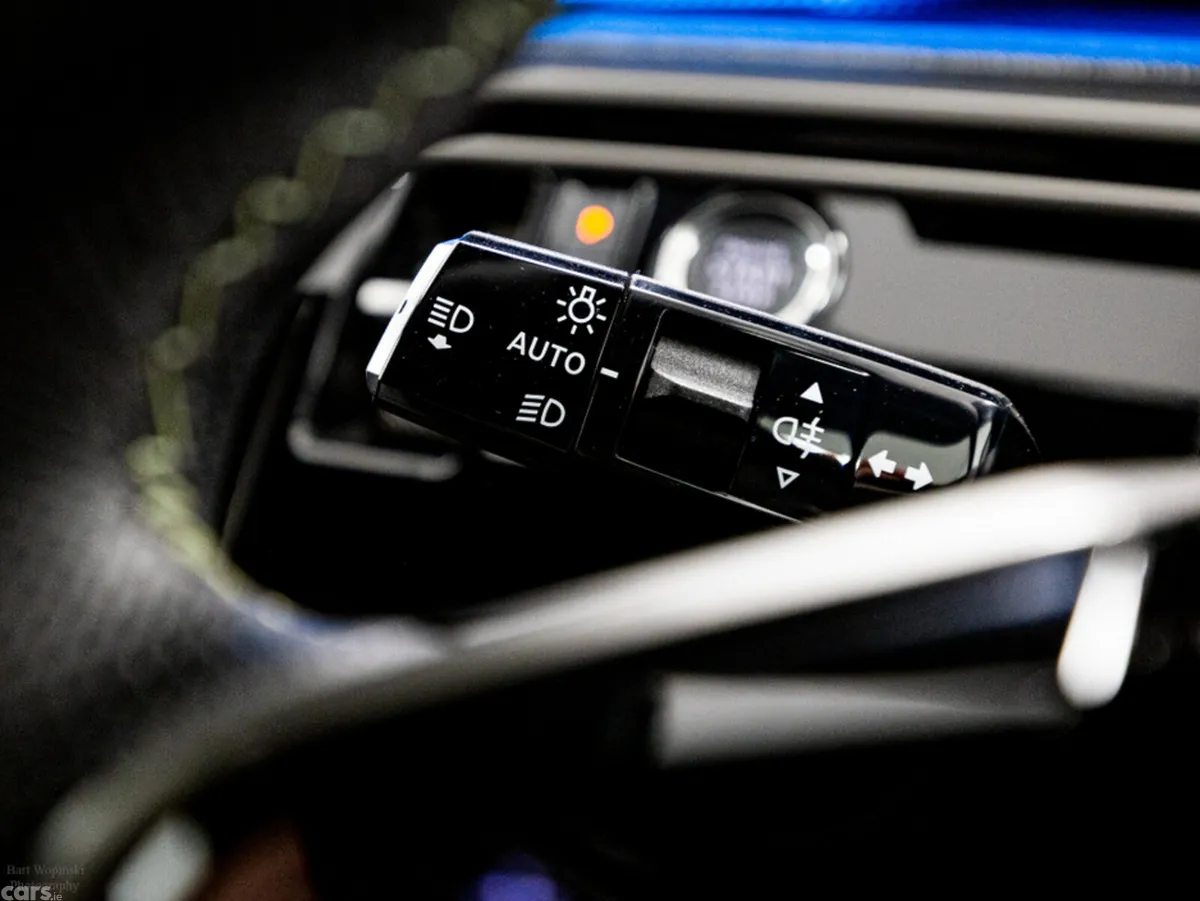 Peugeot 5008 SUV, Petrol Plug-in Hybrid, 2025, Grey