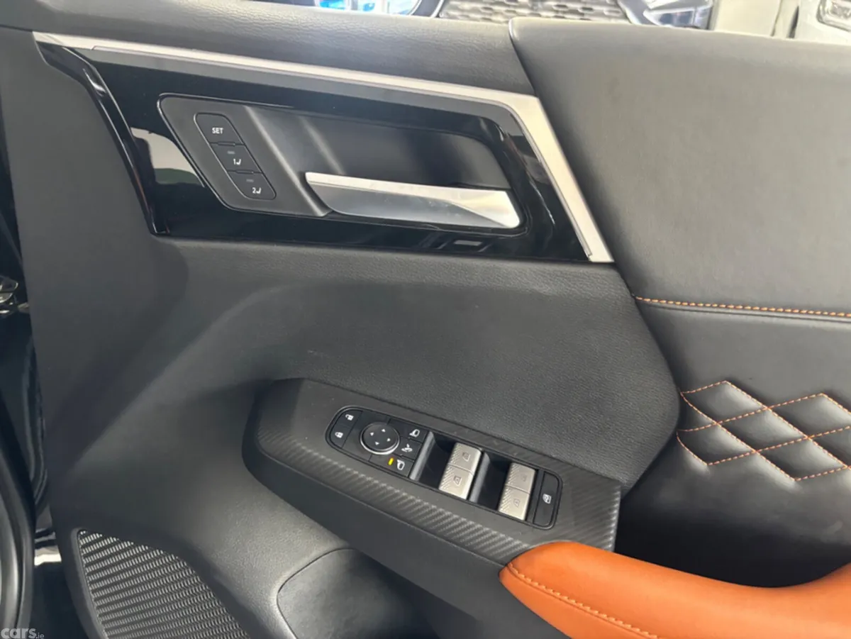 Mitsubishi Outlander SUV, Petrol Plug-in Hybrid, 2022, Black