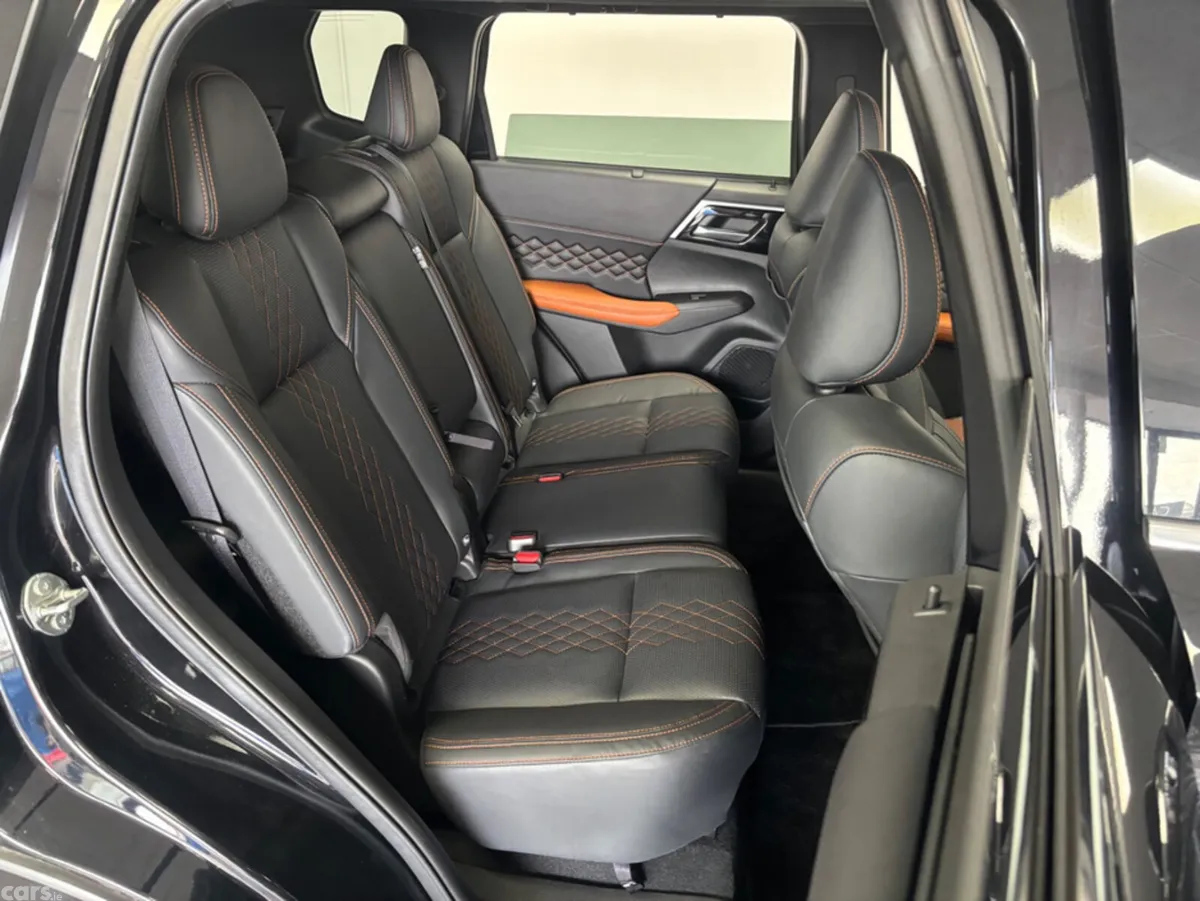 Mitsubishi Outlander SUV, Petrol Plug-in Hybrid, 2022, Black