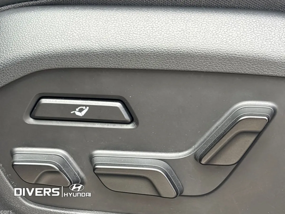 Hyundai Santa Fe Estate, Petrol Plug-in Hybrid, 2025, Orange