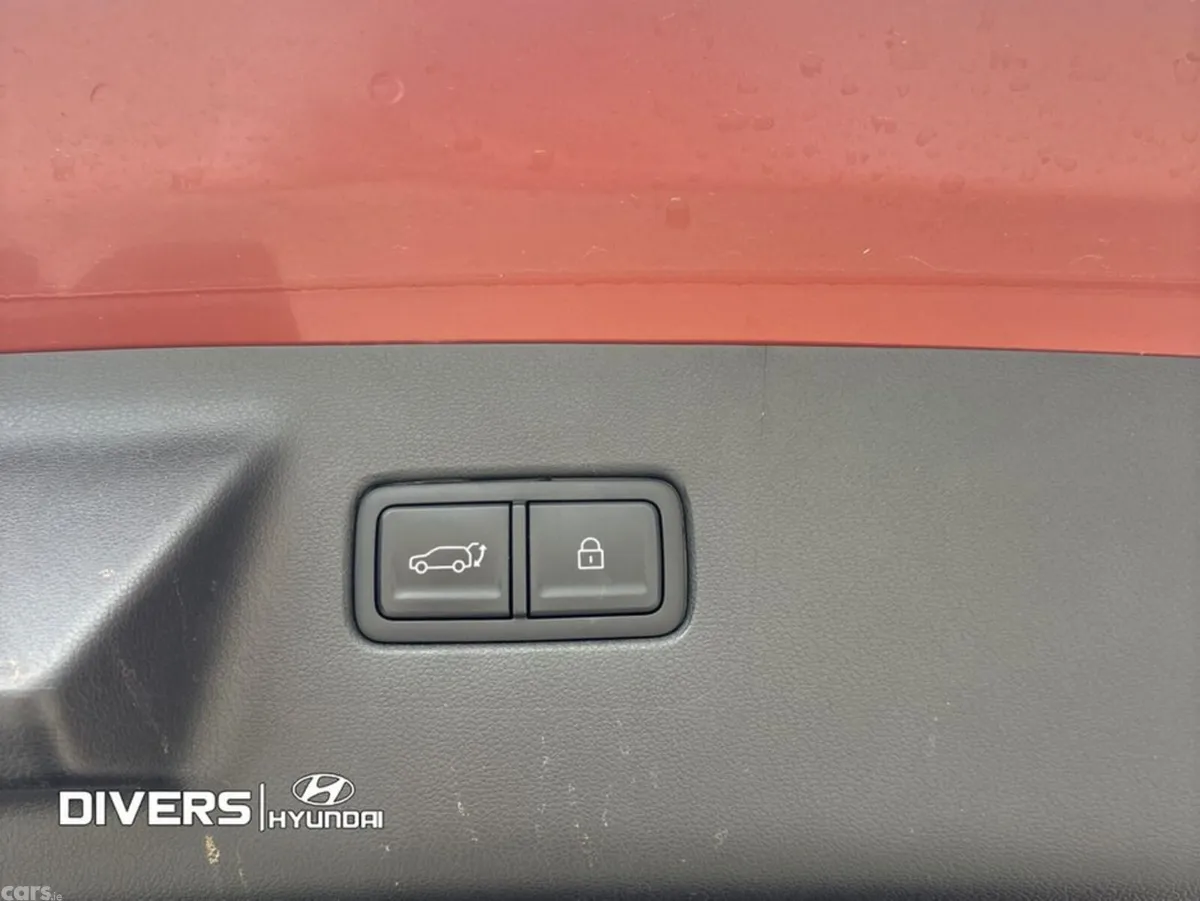 Hyundai Santa Fe Estate, Petrol Plug-in Hybrid, 2025, Orange