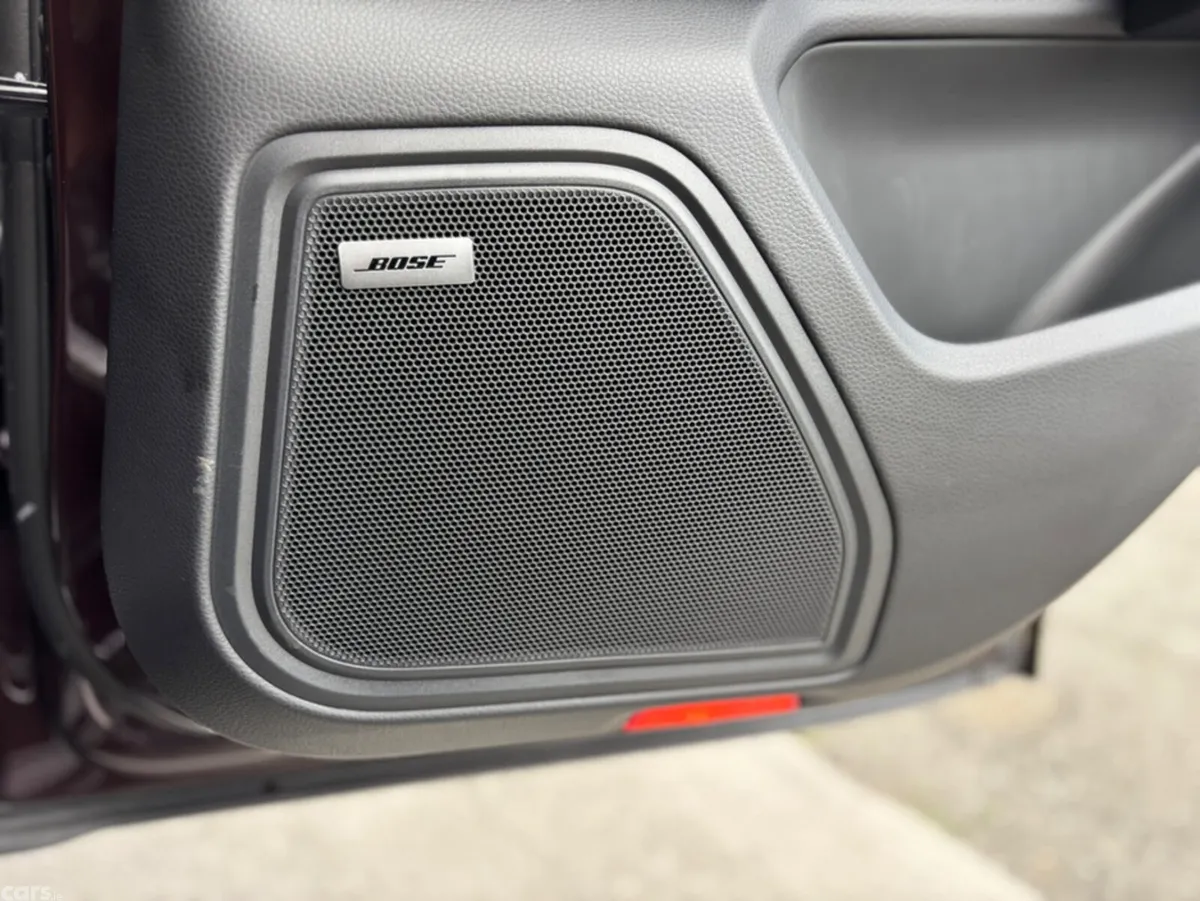 Porsche Macan Van, Petrol, 2023, Red