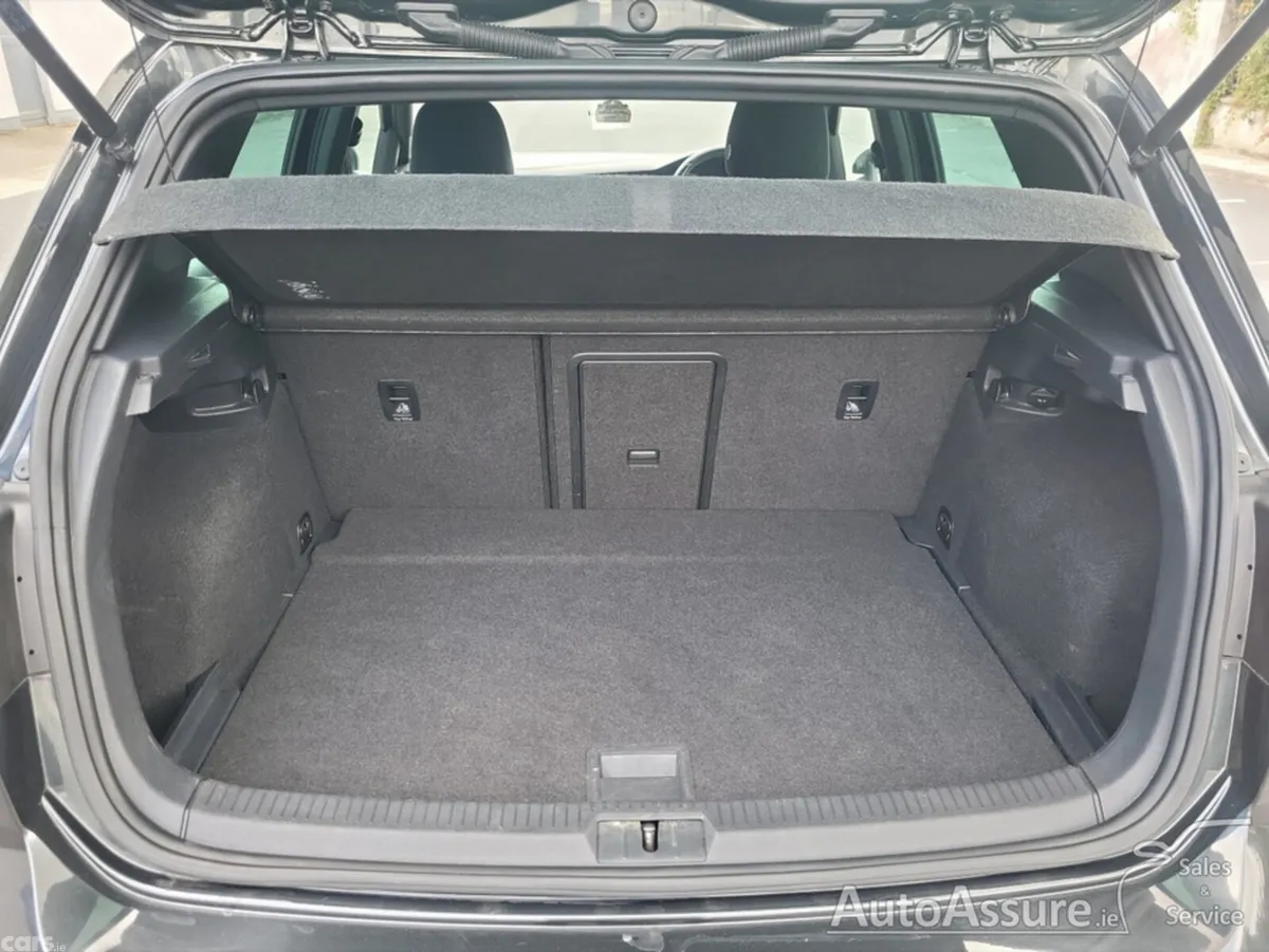 Volkswagen Golf Hatchback, Diesel, 2016, Grey