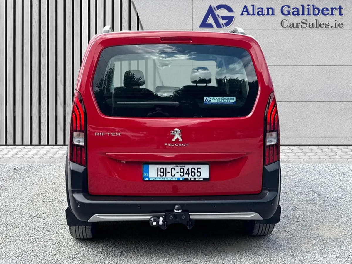 Peugeot Rifter Estate, Diesel, 2019, Red