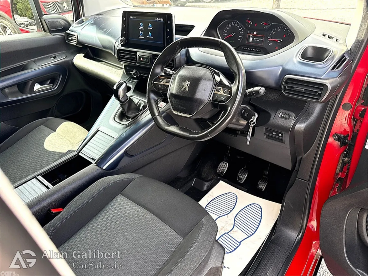 Peugeot Rifter Estate, Diesel, 2019, Red