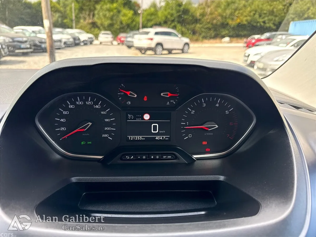 Peugeot Rifter Estate, Diesel, 2019, Red