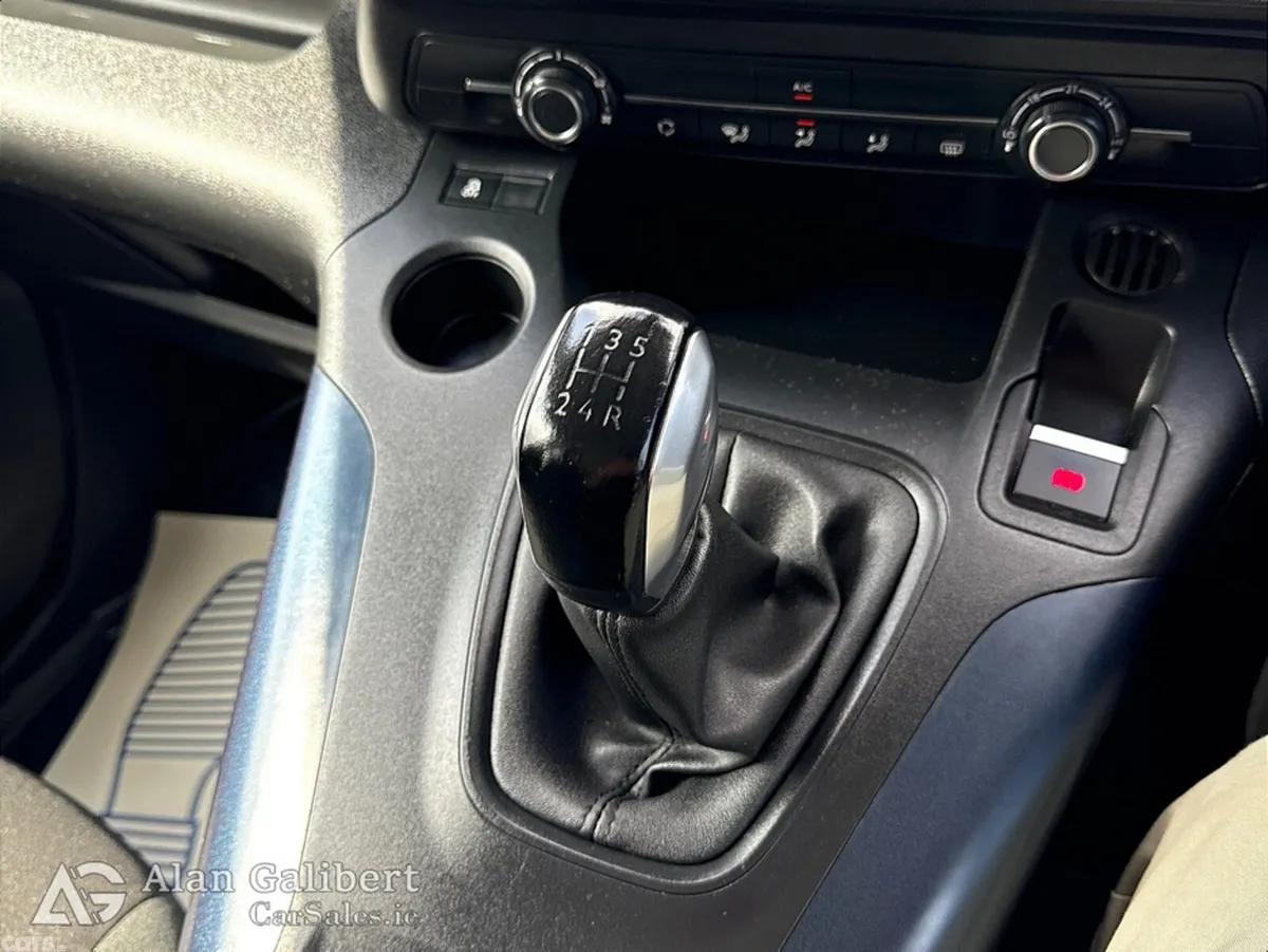 Peugeot Rifter Estate, Diesel, 2019, Red