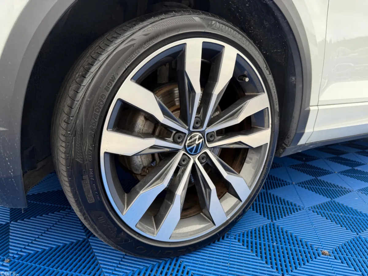 Volkswagen T-Roc SUV, Diesel, 2021, White