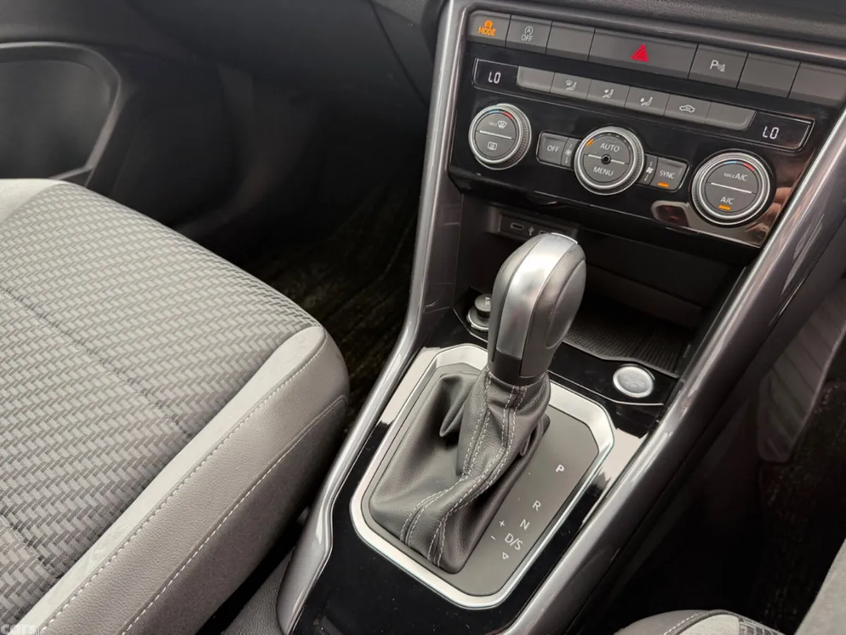 Volkswagen T-Roc SUV, Diesel, 2021, White