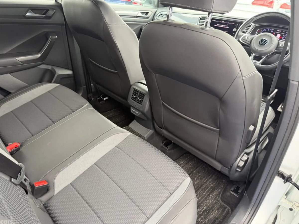 Volkswagen T-Roc SUV, Diesel, 2021, White