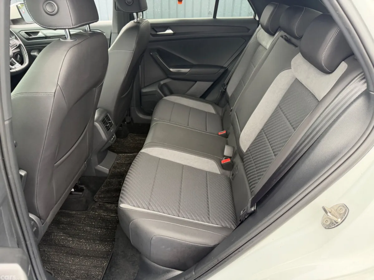 Volkswagen T-Roc SUV, Diesel, 2021, White