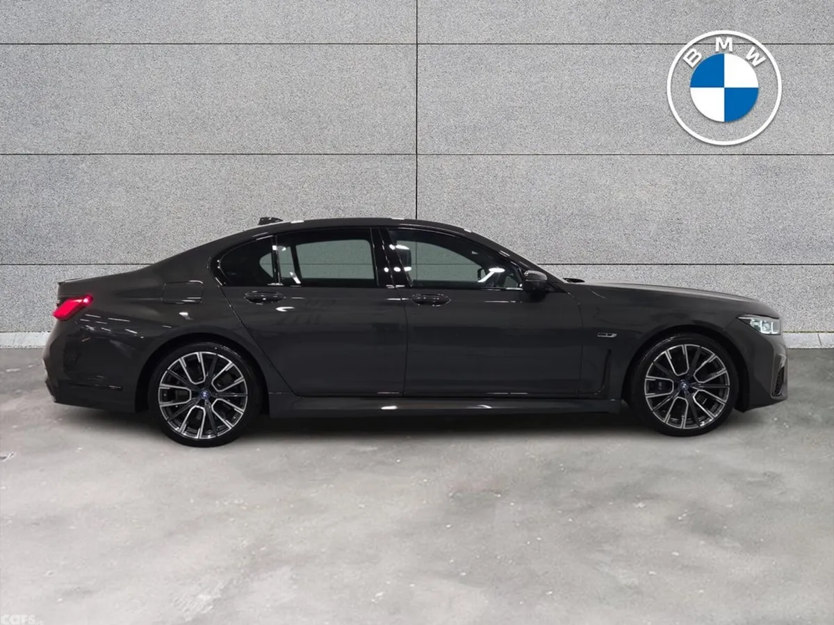 BMW 7-Series Saloon, Petrol Plug-in Hybrid, 2023, Grey