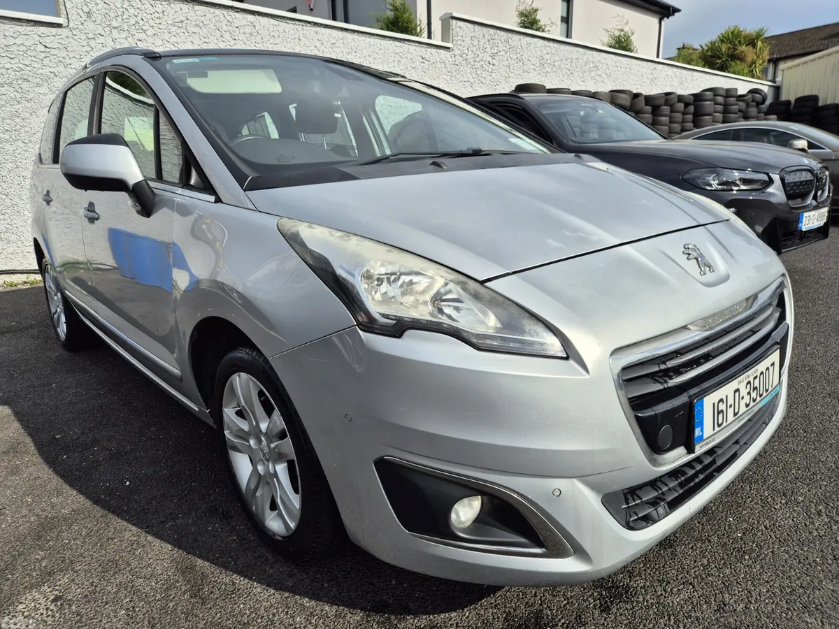 Peugeot 5008 MPV, Diesel, 2016, Grey