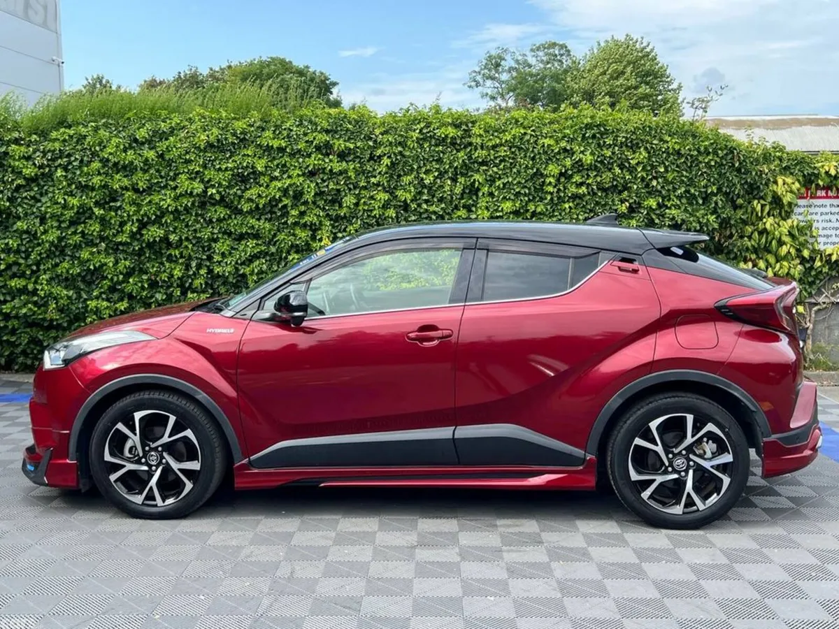 Toyota C-HR SUV, Petrol Hybrid, 2019, Red
