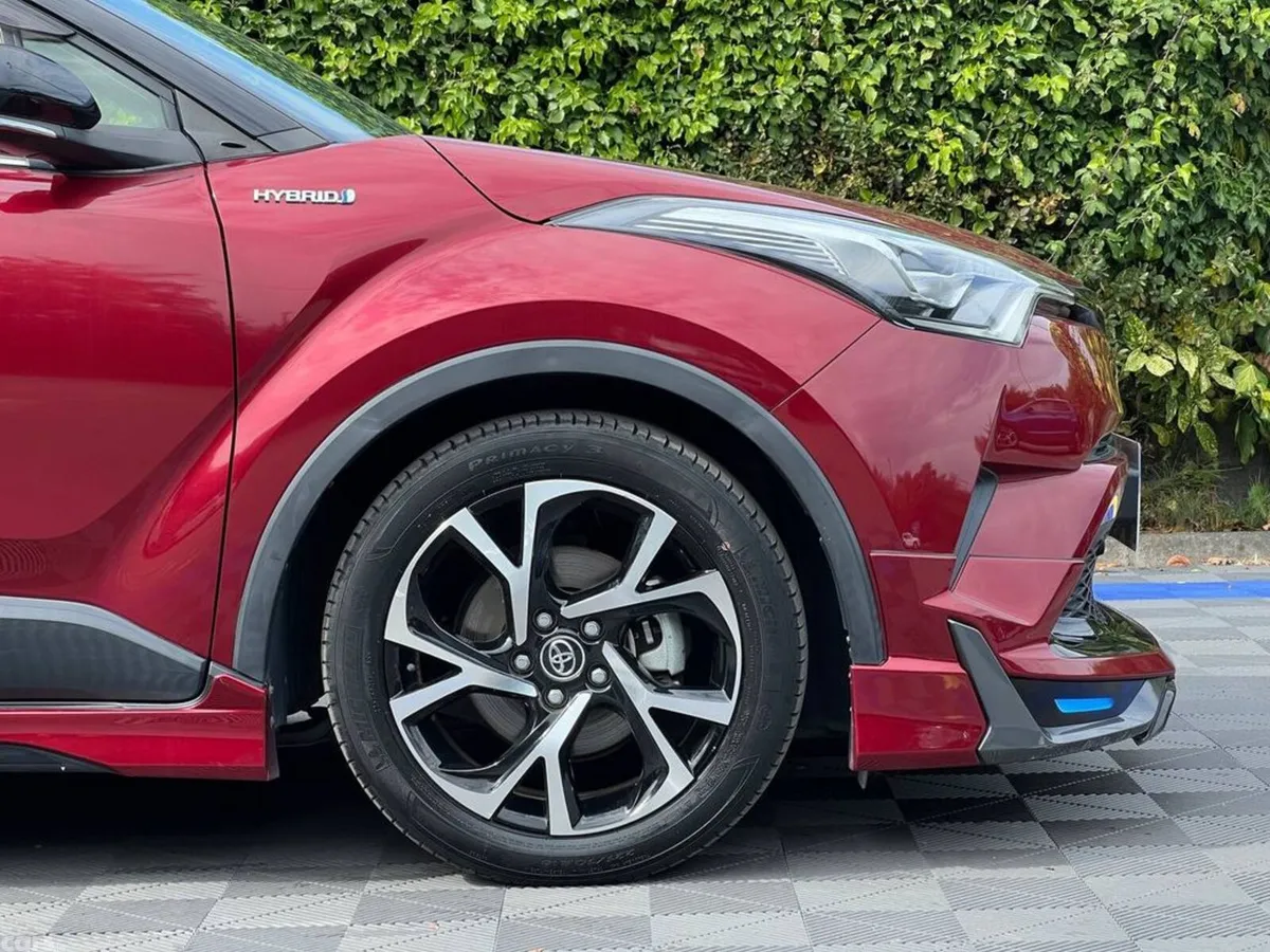 Toyota C-HR SUV, Petrol Hybrid, 2019, Red