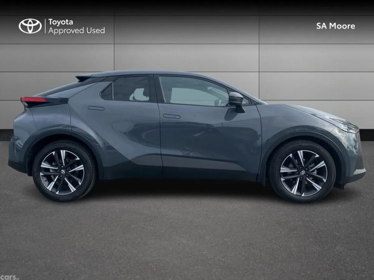 Toyota C-HR SUV, Petrol Hybrid, 2026, Grey
