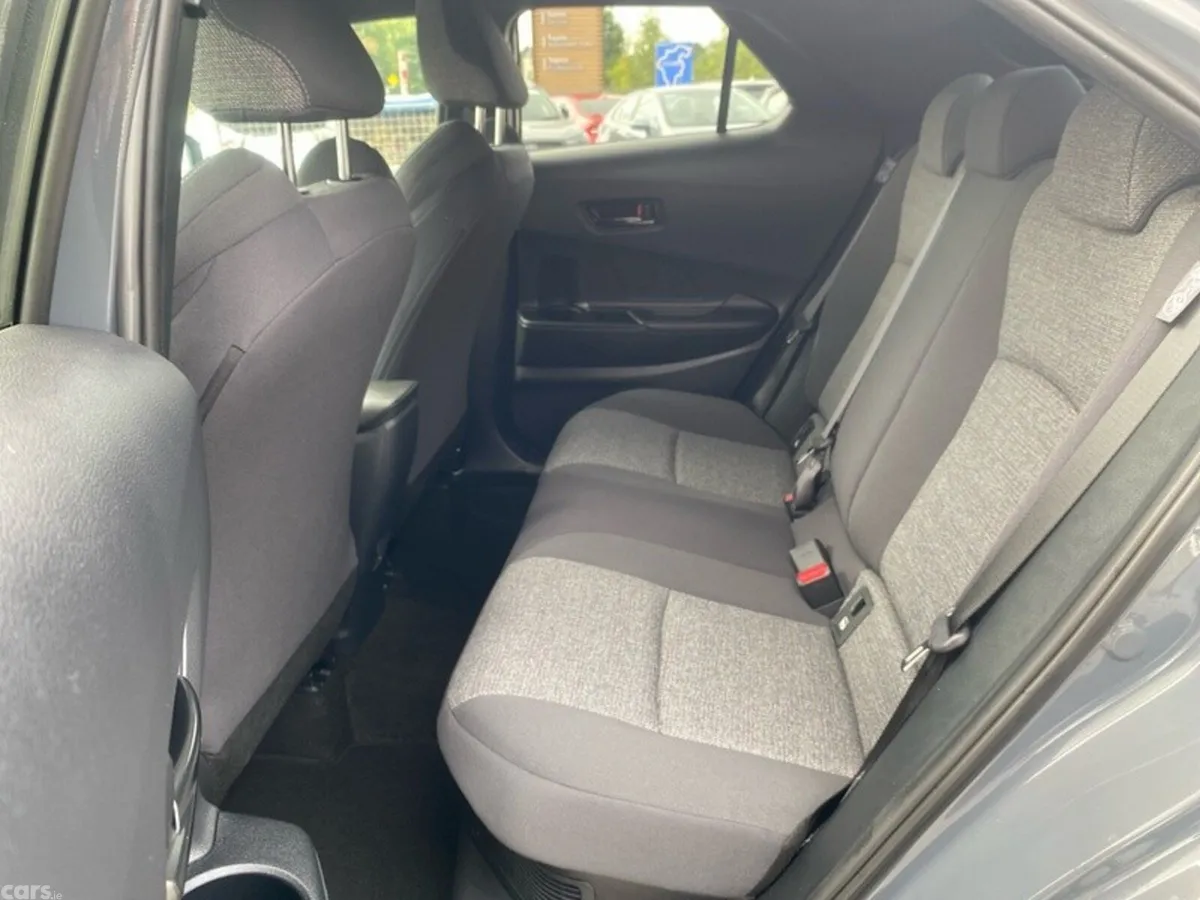 Toyota C-HR SUV, Petrol Hybrid, 2026, Grey