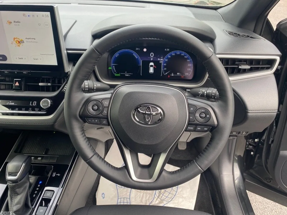 Toyota Corolla Cross Hatchback, Petrol Hybrid, 2026, Black