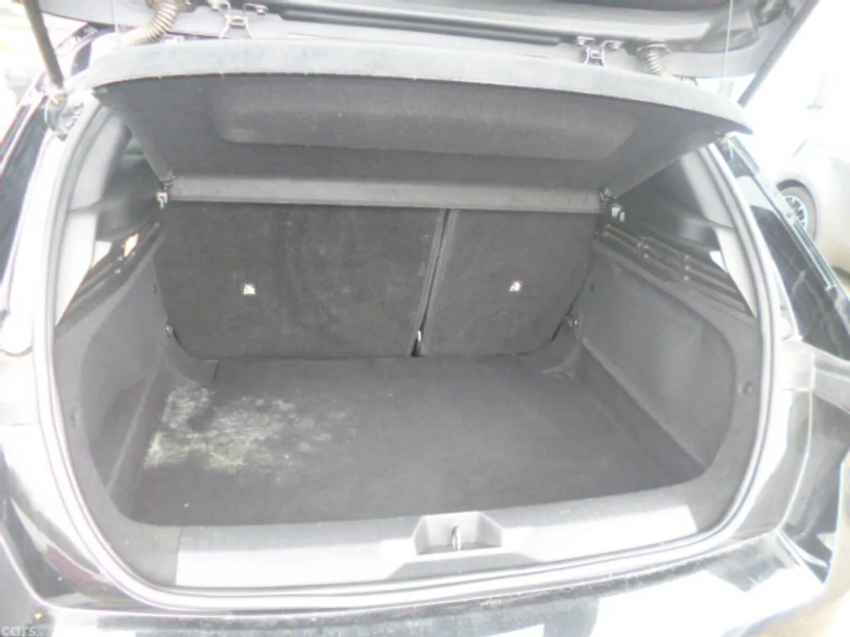 Opel Astra Hatchback, Petrol, 2023, Black