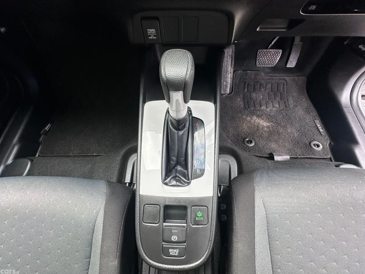 Honda Fit Hatchback, Petrol, 2020, Silver