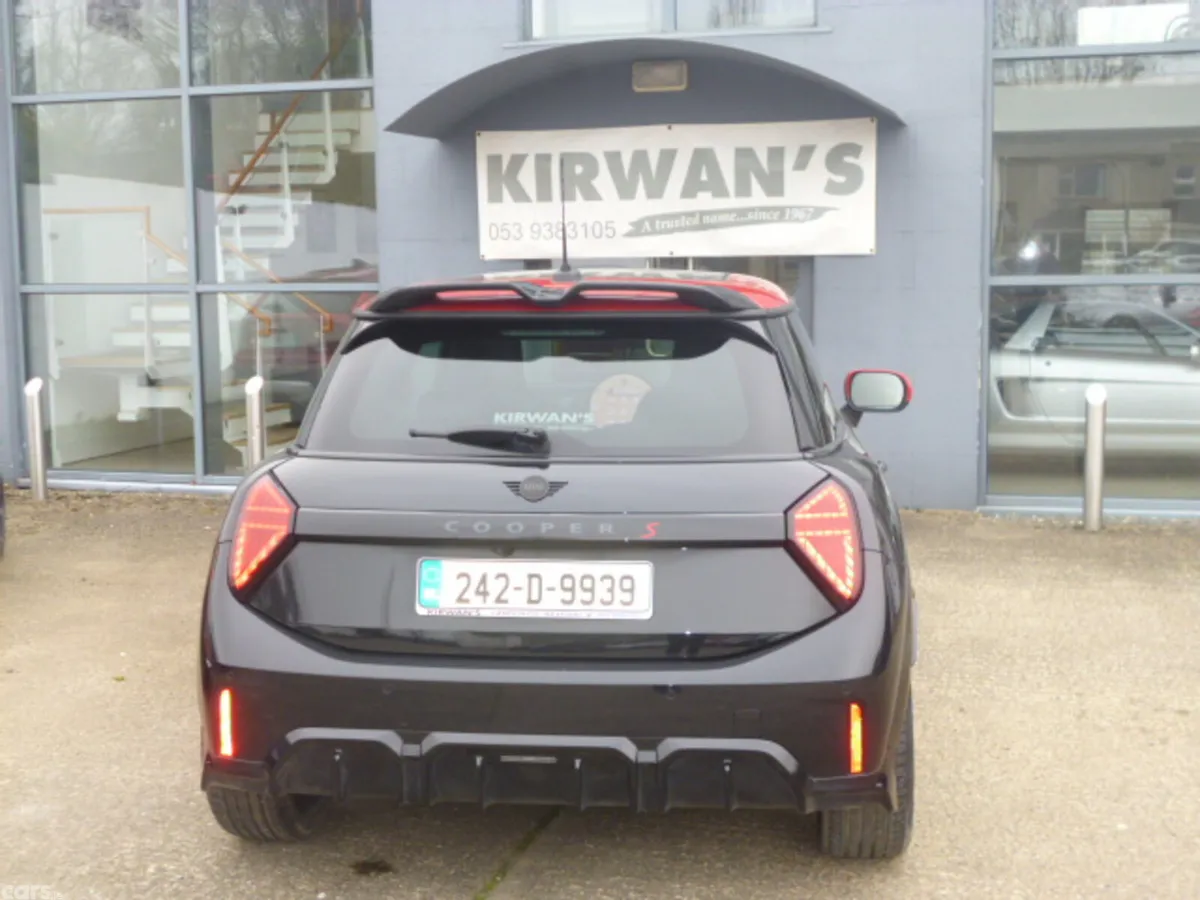 Mini Cooper Hatchback, Petrol, 2024, Black