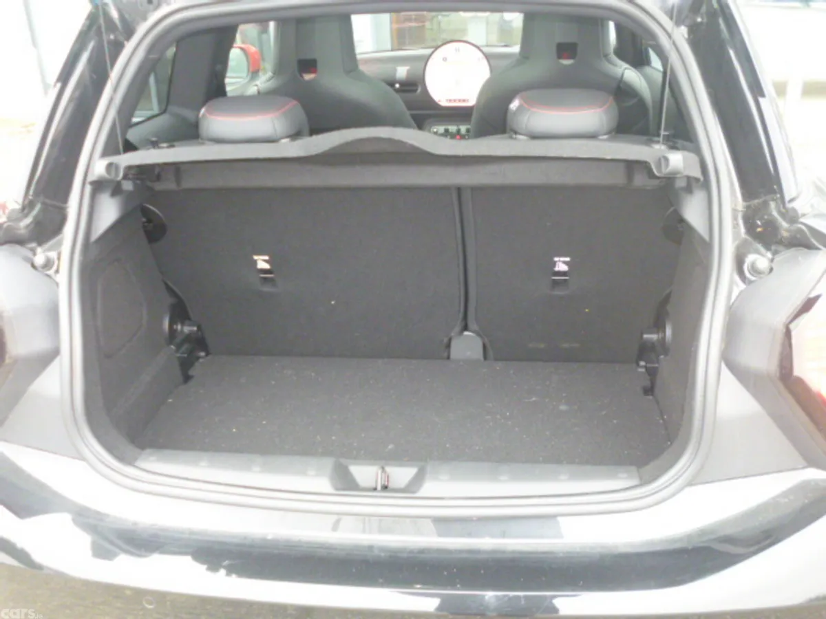 Mini Cooper Hatchback, Petrol, 2024, Black