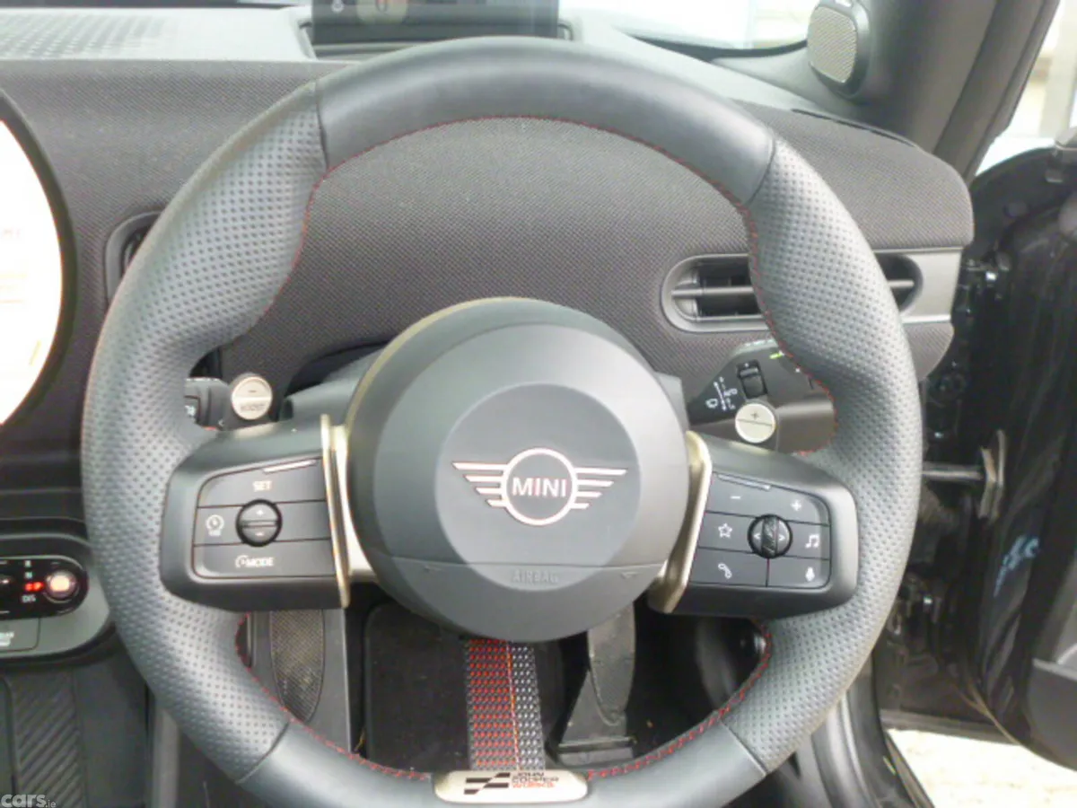 Mini Cooper Hatchback, Petrol, 2024, Black