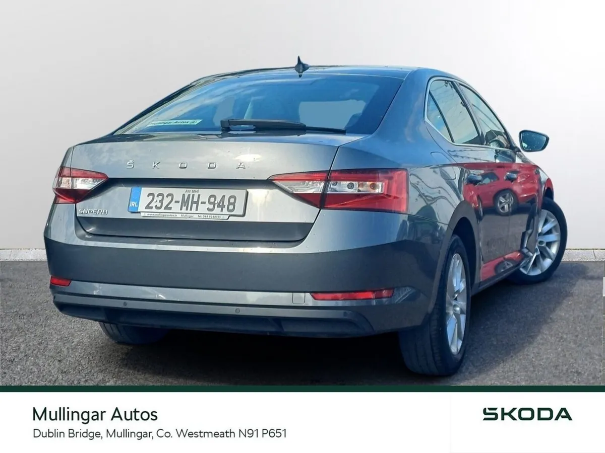Skoda Superb Saloon, Diesel, 2023, Grey